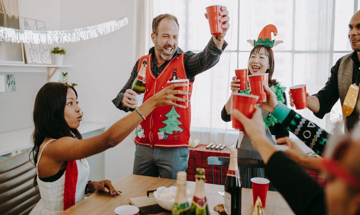 6 Ways to Maximize Employee Happiness During the Holiday Season